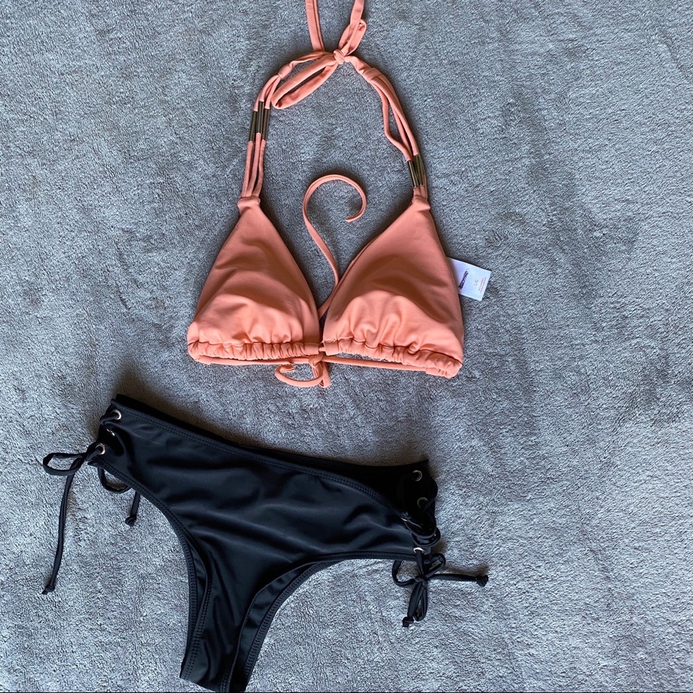 Xhilaration bikini top size L, black bottoms XL